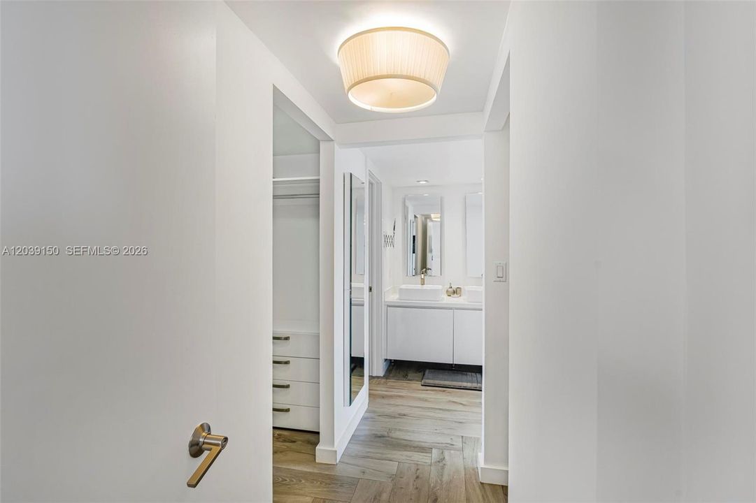 En Venta: $347,500 (2 camas, 2 baños, 1358 Pies cuadrados)