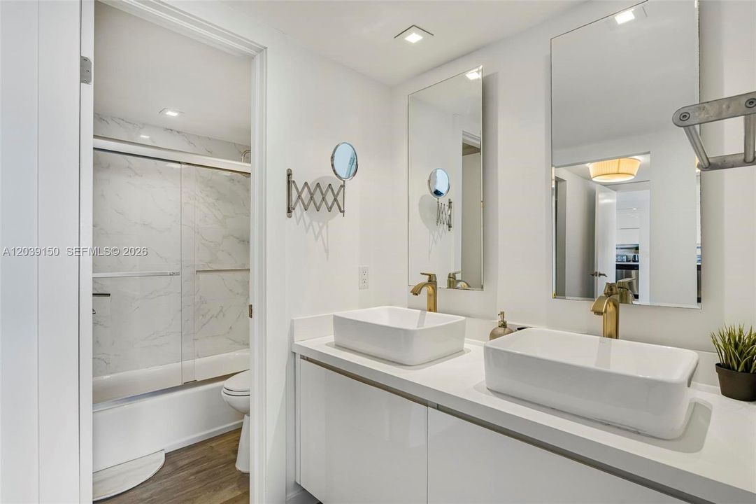En Venta: $347,500 (2 camas, 2 baños, 1358 Pies cuadrados)