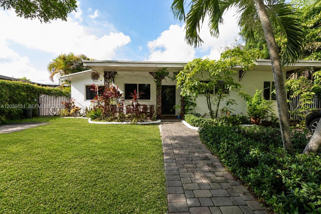 For Rent: $3,250 (2 beds, 2 baths, 1793 Square Feet)