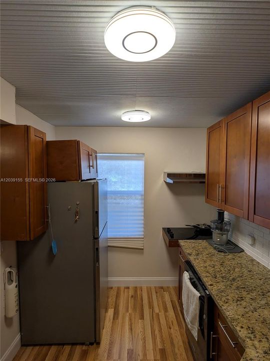 For Sale: $134,900 (2 beds, 2 baths, 800 Square Feet)