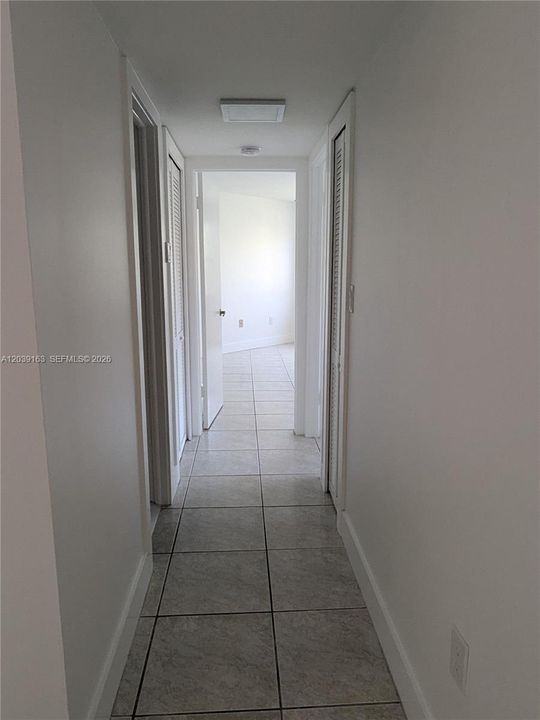В аренду: $2,400 (2 спален, 2 ванн, 1000 Квадратных фут)