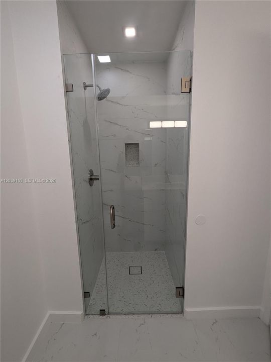 В аренду: $2,400 (2 спален, 2 ванн, 1000 Квадратных фут)