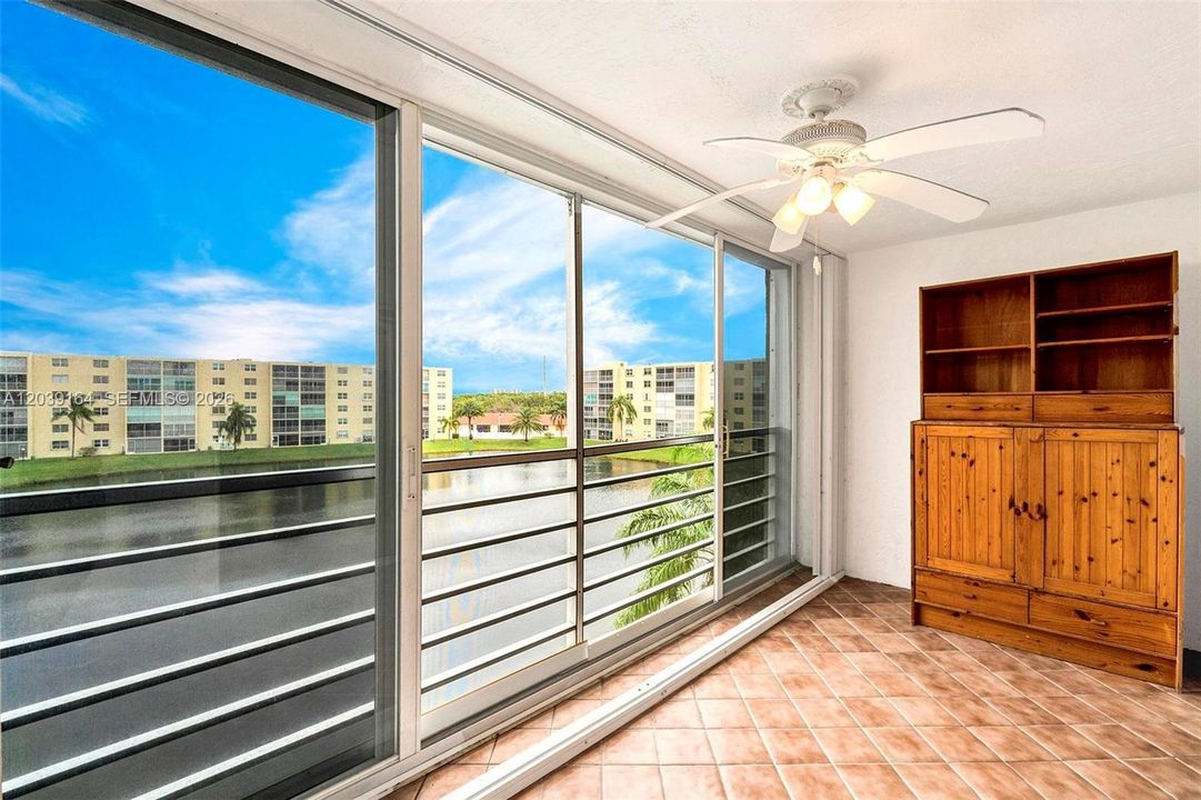 В аренду: $2,200 (2 спален, 2 ванн, 1190 Квадратных фут)