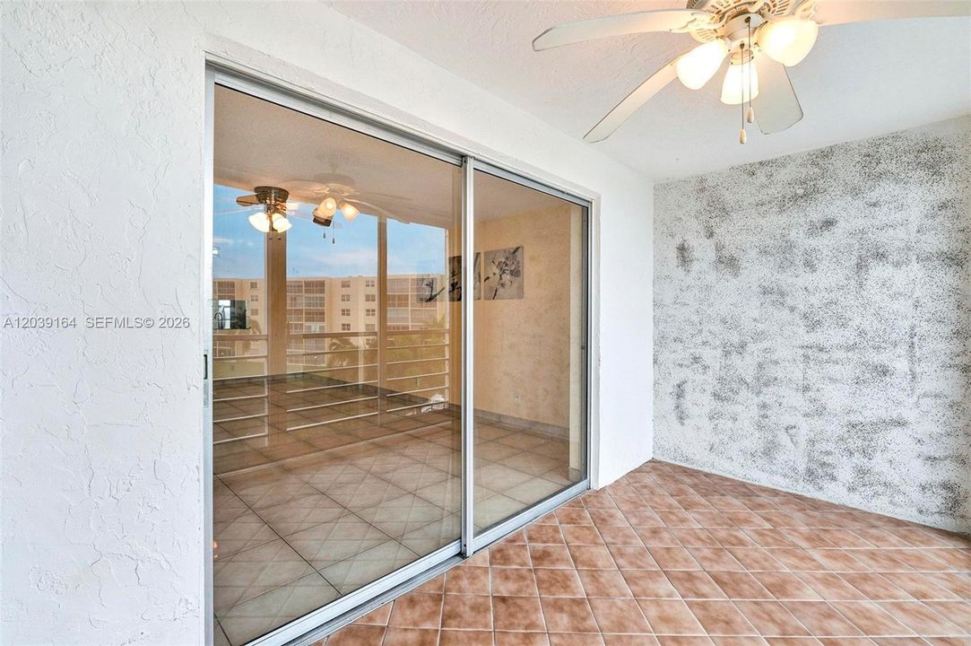 В аренду: $2,200 (2 спален, 2 ванн, 1190 Квадратных фут)