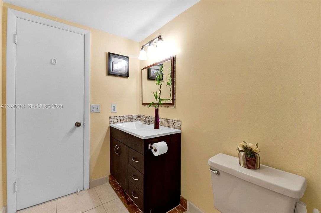 В аренду: $2,200 (2 спален, 2 ванн, 1190 Квадратных фут)