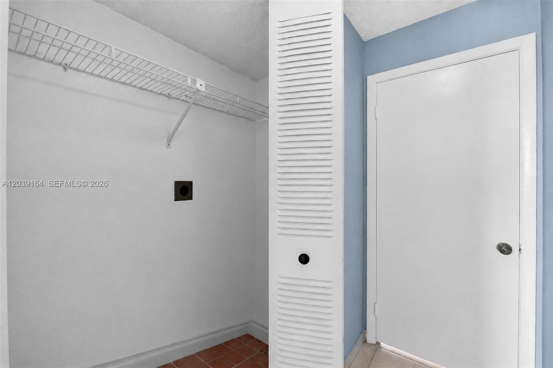 В аренду: $2,200 (2 спален, 2 ванн, 1190 Квадратных фут)