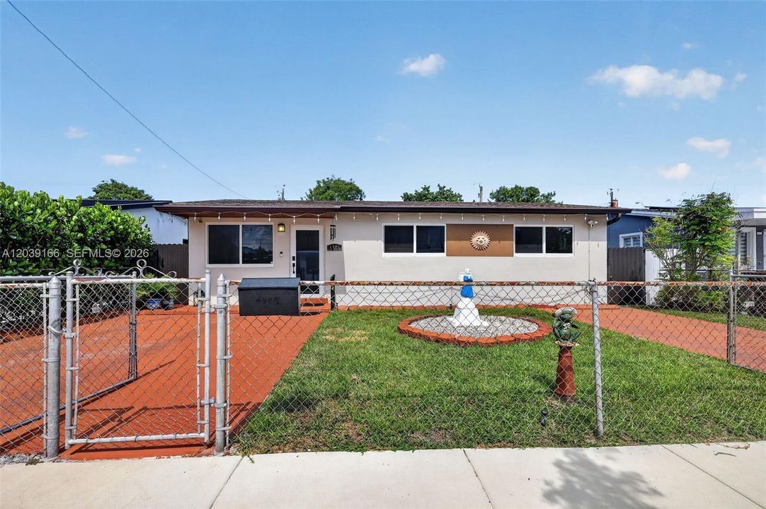 En Venta: $598,000 (3 camas, 1 baños, 1268 Pies cuadrados)