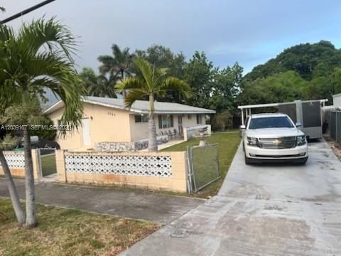 На продажу: $439,000 (3 спален, 2 ванн, 1450 Квадратных фут)
