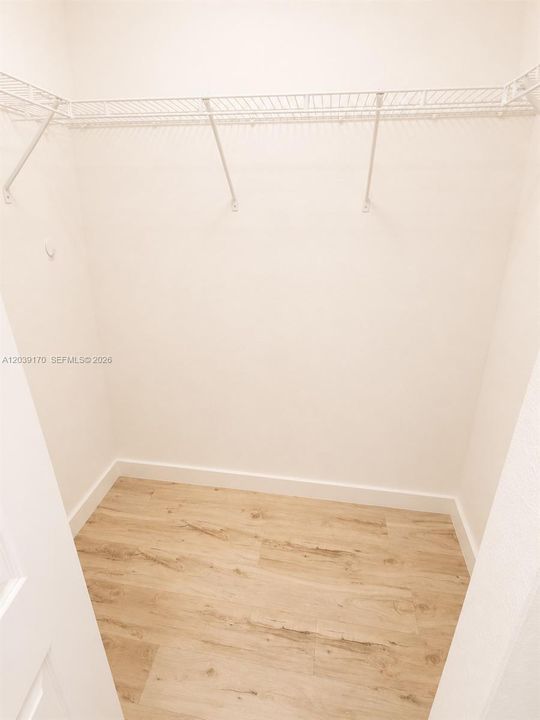 В аренду: $2,600 (2 спален, 2 ванн, 1313 Квадратных фут)