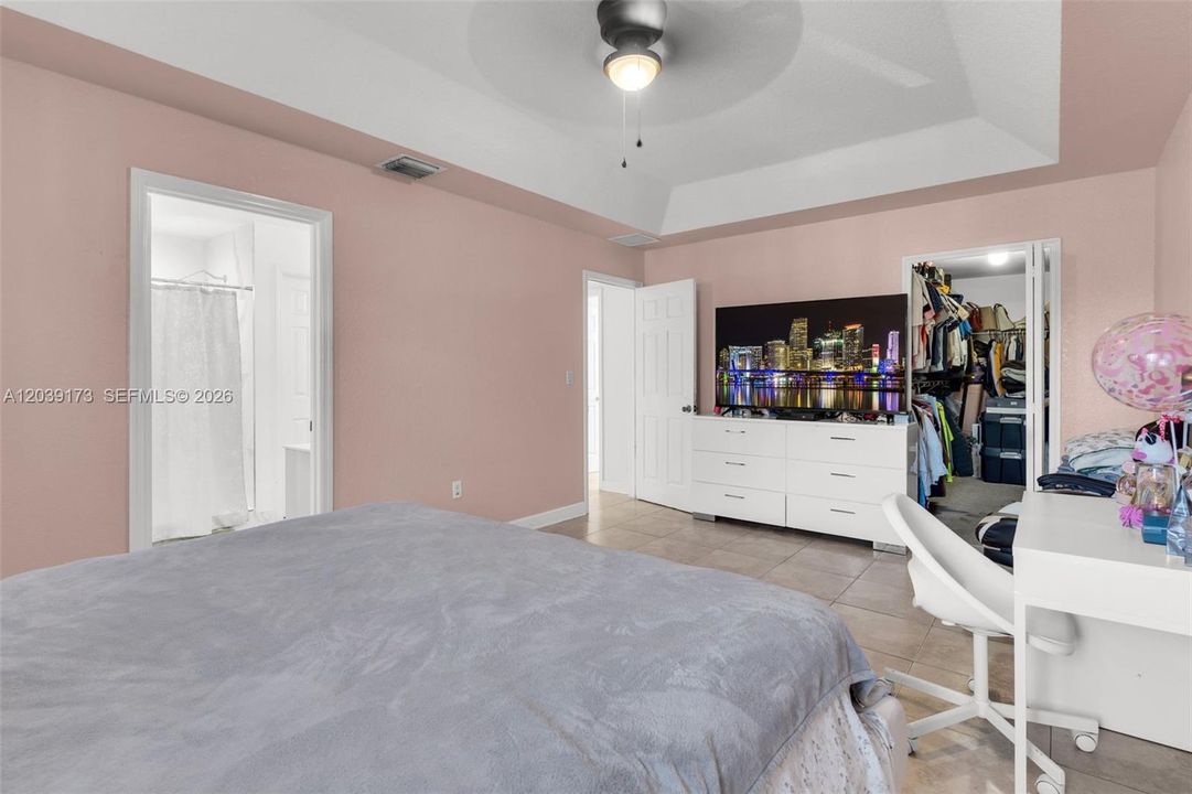 For Sale: $575,000 (4 beds, 3 baths, 2256 Square Feet)