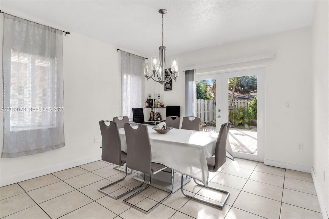 For Sale: $575,000 (4 beds, 3 baths, 2256 Square Feet)