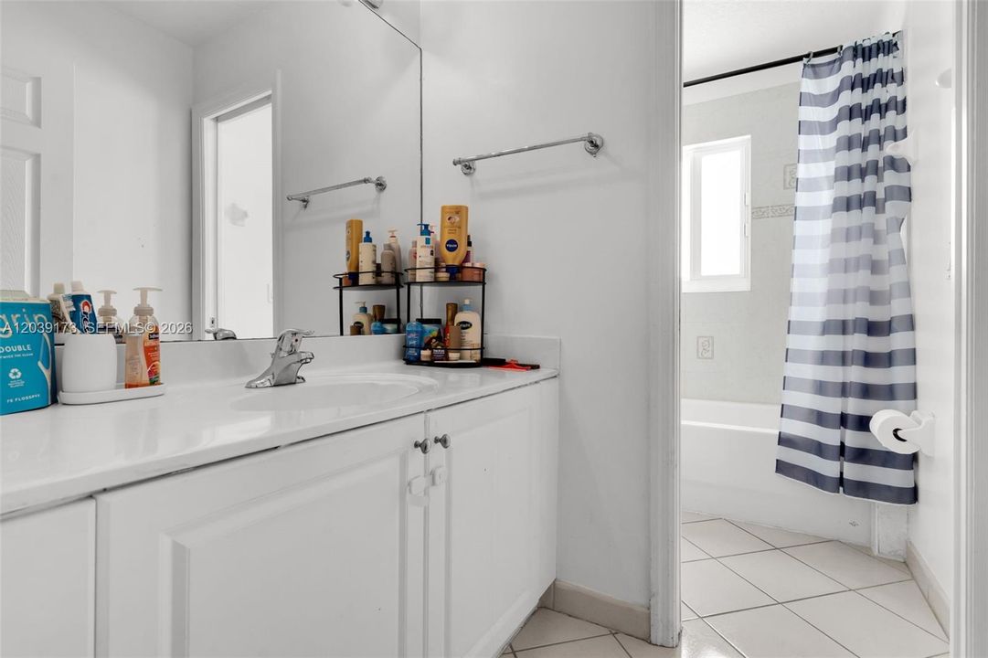 For Sale: $575,000 (4 beds, 3 baths, 2256 Square Feet)
