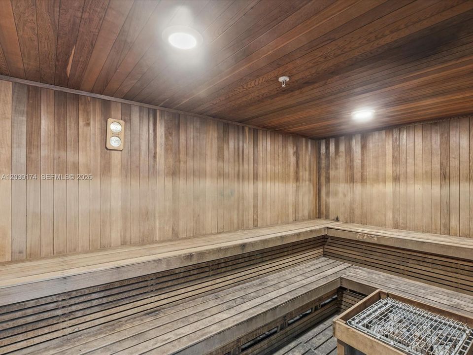 En Venta: $299,900 (1 camas, 1 baños, 906 Pies cuadrados)