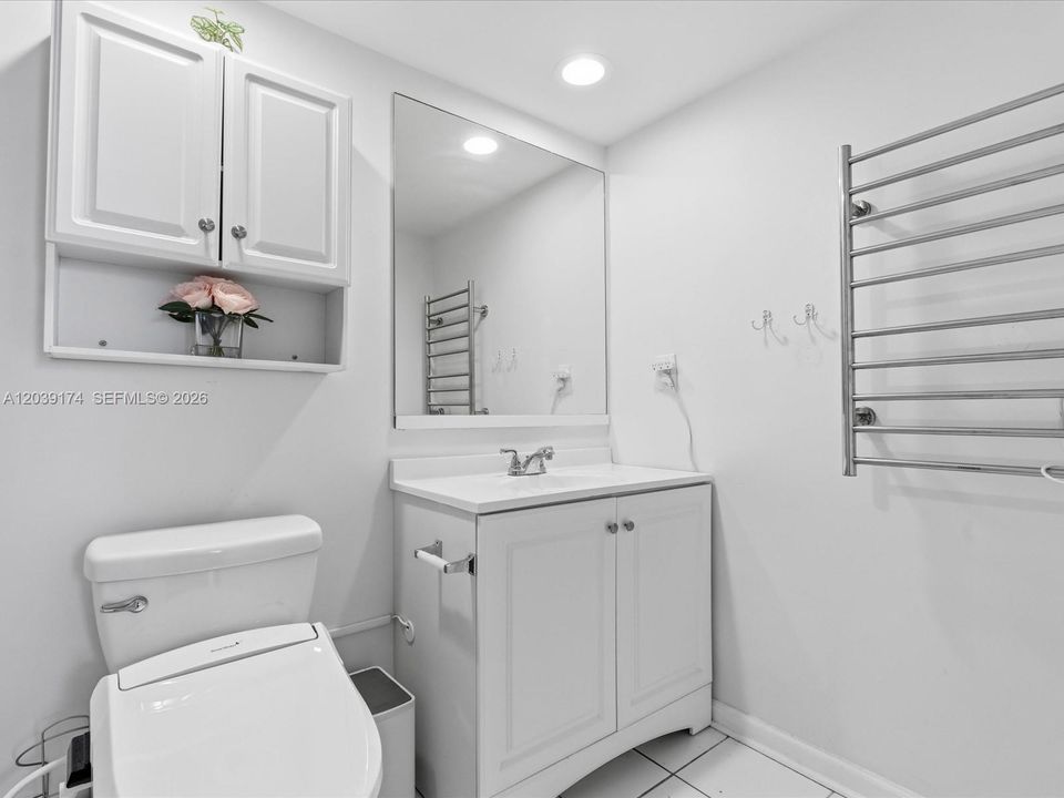 En Venta: $299,900 (1 camas, 1 baños, 906 Pies cuadrados)