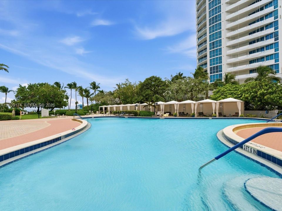 En Venta: $299,900 (1 camas, 1 baños, 906 Pies cuadrados)