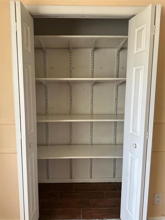 CLOSET SHELVES