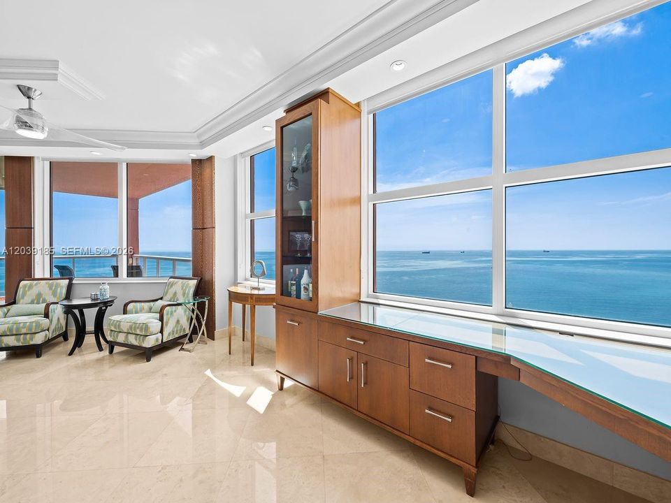 For Sale: $2,175,000 (3 beds, 2 baths, 2623 Square Feet)