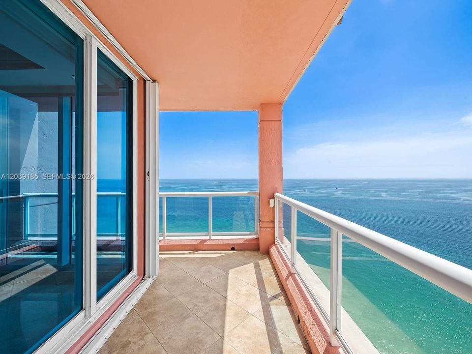 For Sale: $2,175,000 (3 beds, 2 baths, 2623 Square Feet)