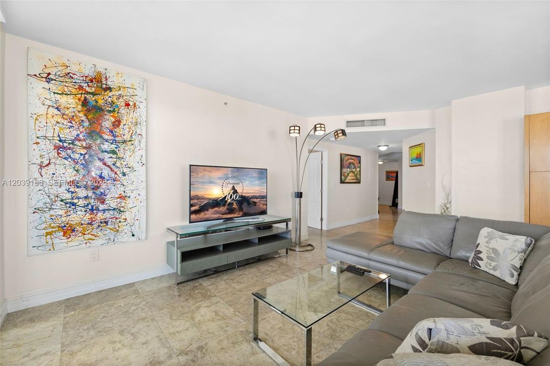 En Renta: $6,000 (3 camas, 2 baños, 1449 Pies cuadrados)