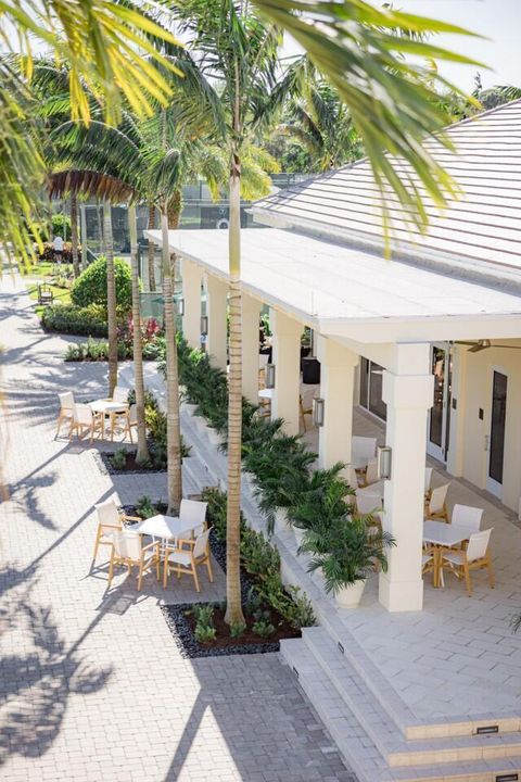 BallenIsles_Racquets_Shop_Exterior_Patio