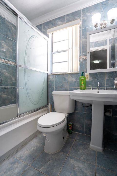 В аренду: $2,000 (1 спален, 1 ванн, 1200 Квадратных фут)
