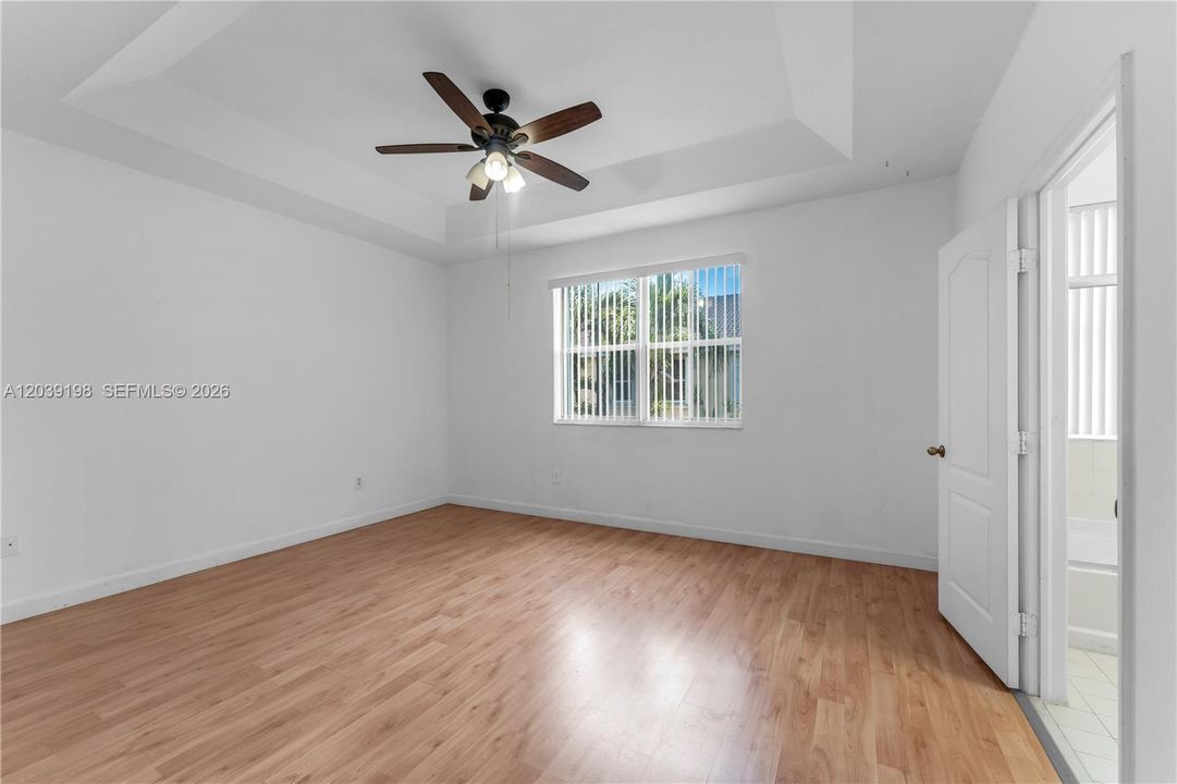 For Sale: $545,000 (3 beds, 3 baths, 1775 Square Feet)