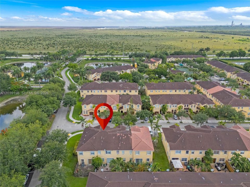 For Sale: $545,000 (3 beds, 3 baths, 1775 Square Feet)