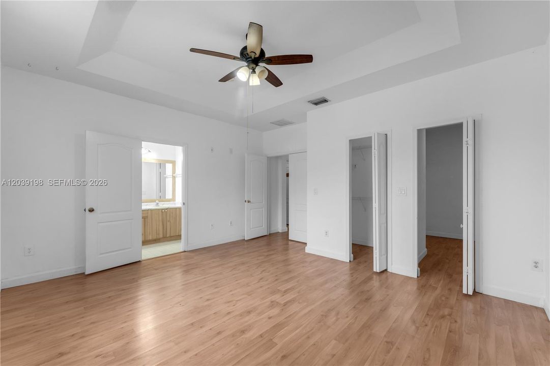 For Sale: $545,000 (3 beds, 3 baths, 1775 Square Feet)