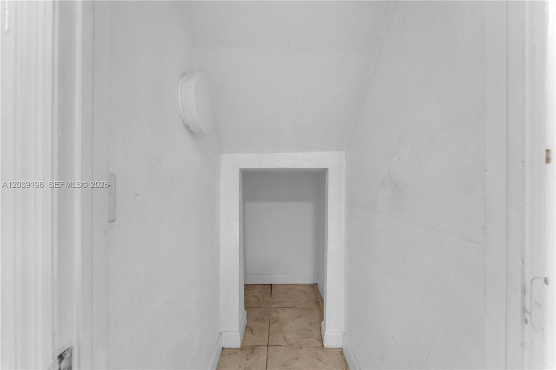 For Sale: $545,000 (3 beds, 3 baths, 1775 Square Feet)