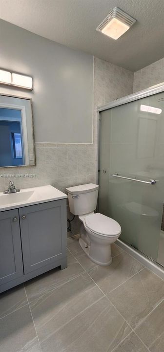На продажу: $775,000 (4 спален, 2 ванн, 1672 Квадратных фут)
