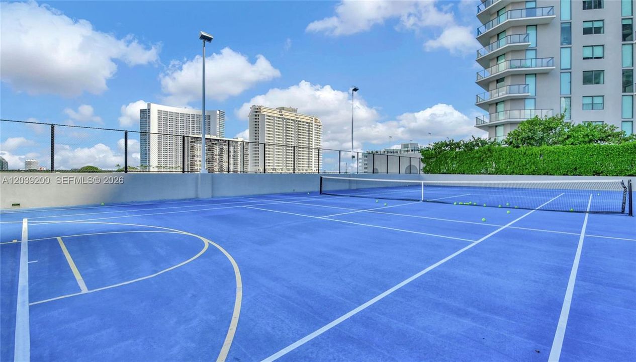 Tenis Court
