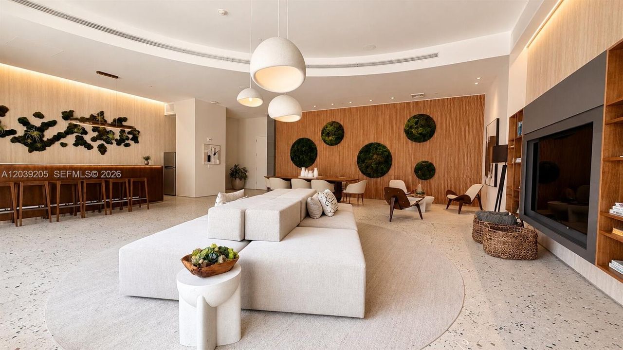 En Venta: $690,000 (2 camas, 2 baños, 1143 Pies cuadrados)