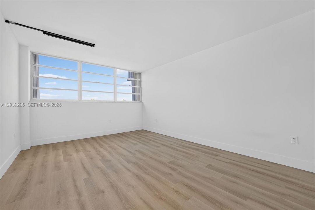 En Renta: $2,400 (2 camas, 2 baños, 1096 Pies cuadrados)