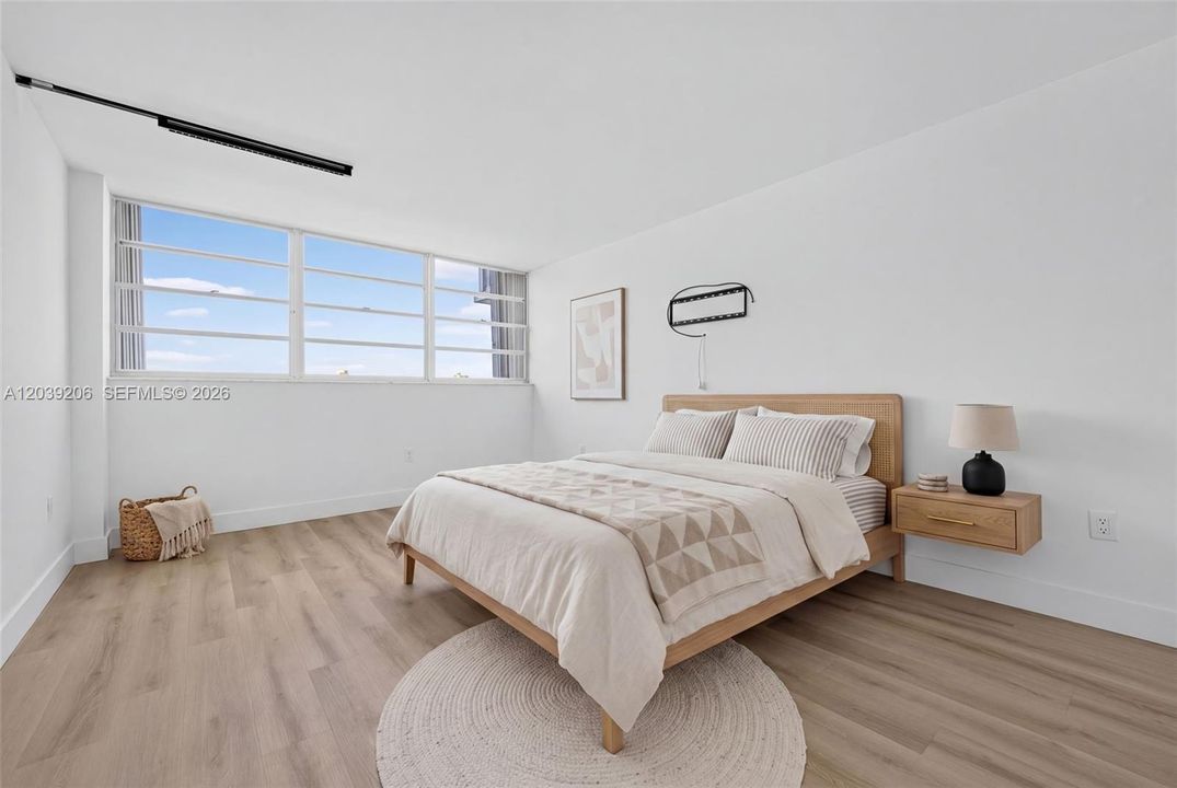 En Renta: $2,400 (2 camas, 2 baños, 1096 Pies cuadrados)