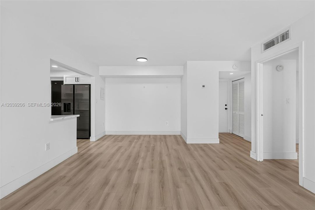En Renta: $2,400 (2 camas, 2 baños, 1096 Pies cuadrados)