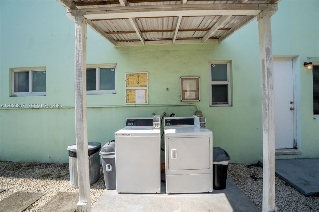 For Rent: $1,790 (1 beds, 1 baths, 700 Square Feet)