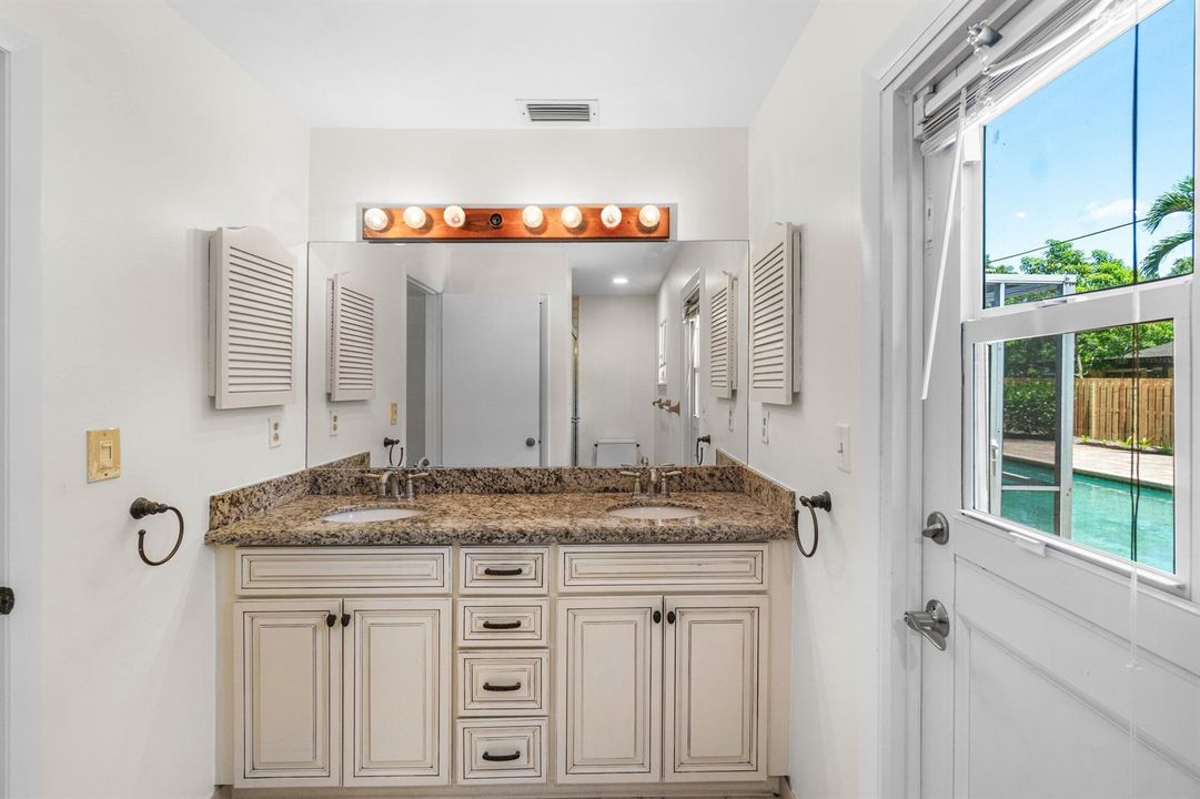 037-1051Southwest21stStreet-BocaRaton-FL