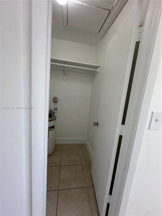 В аренду: $1,500 (1 спален, 1 ванн, 407 Квадратных фут)