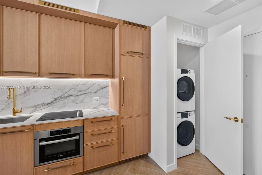 En Venta: $730,000 (1 camas, 1 baños, 720 Pies cuadrados)