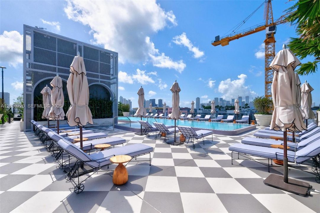 En Venta: $730,000 (1 camas, 1 baños, 720 Pies cuadrados)