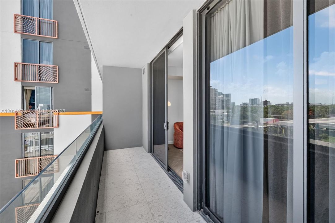 En Venta: $730,000 (1 camas, 1 baños, 720 Pies cuadrados)