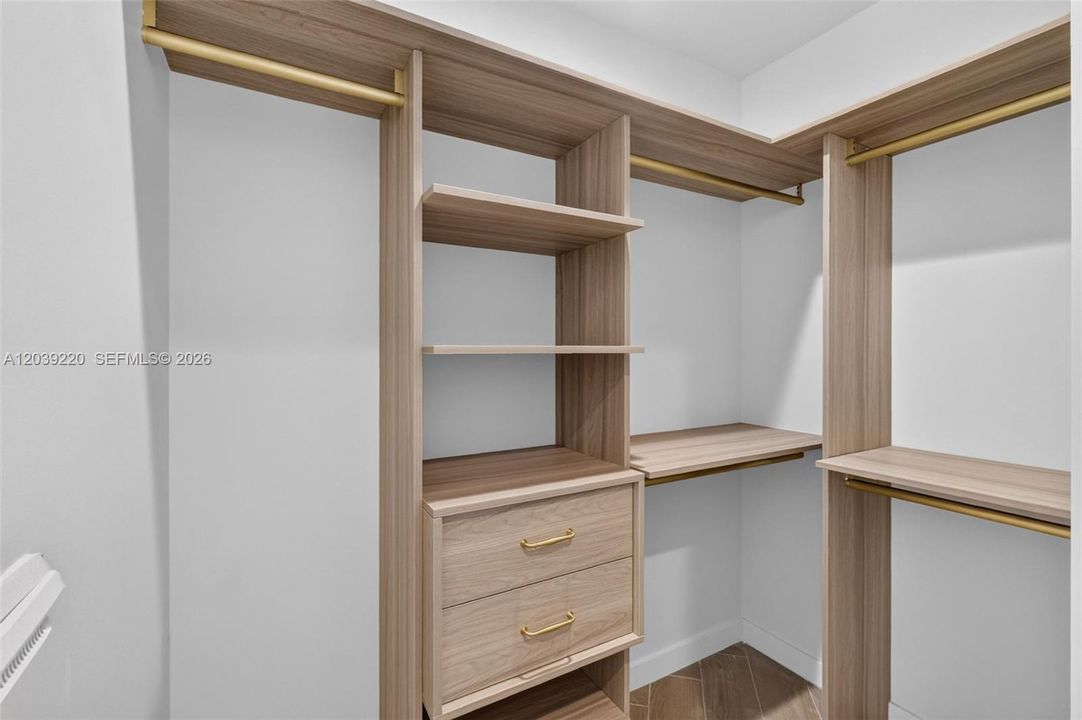 En Venta: $730,000 (1 camas, 1 baños, 720 Pies cuadrados)