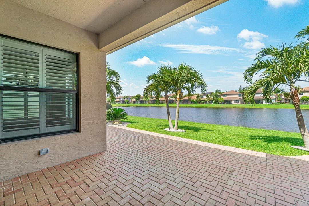Patio W/ Lake View