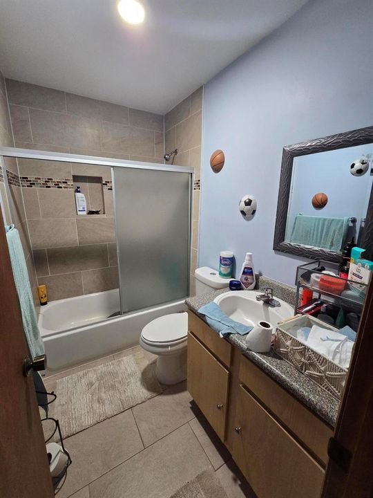 1007 Bathroom