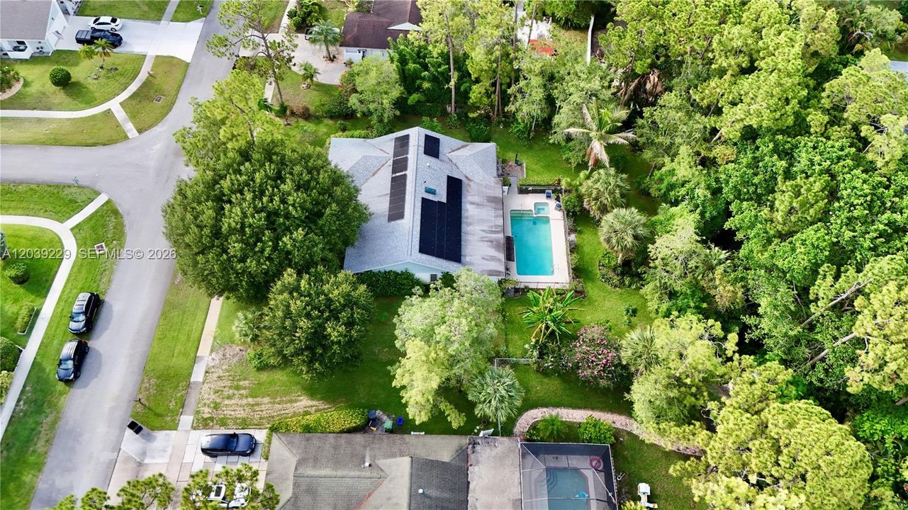 На продажу: $1,260,000 (4 спален, 2 ванн, 2414 Квадратных фут)