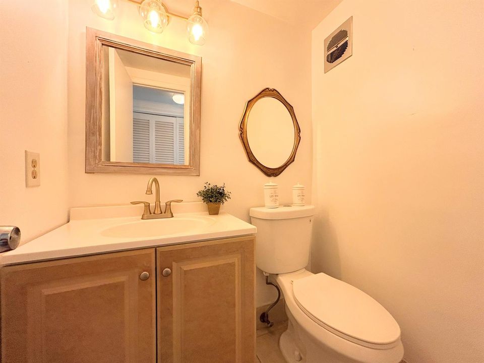 HALL HALF BATH