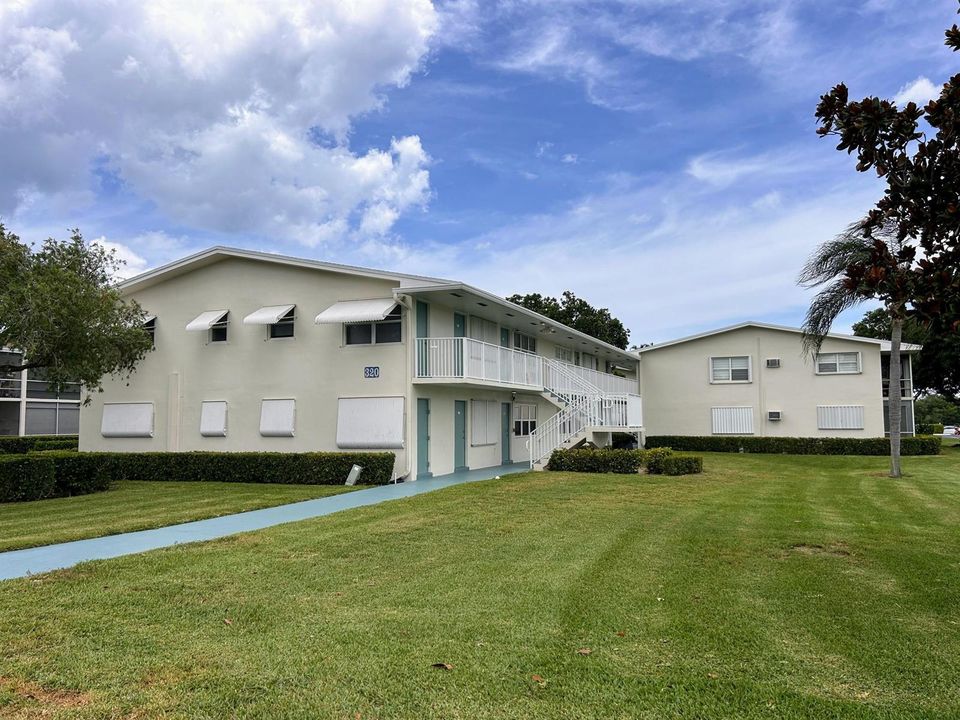 FRONT OF BLDG