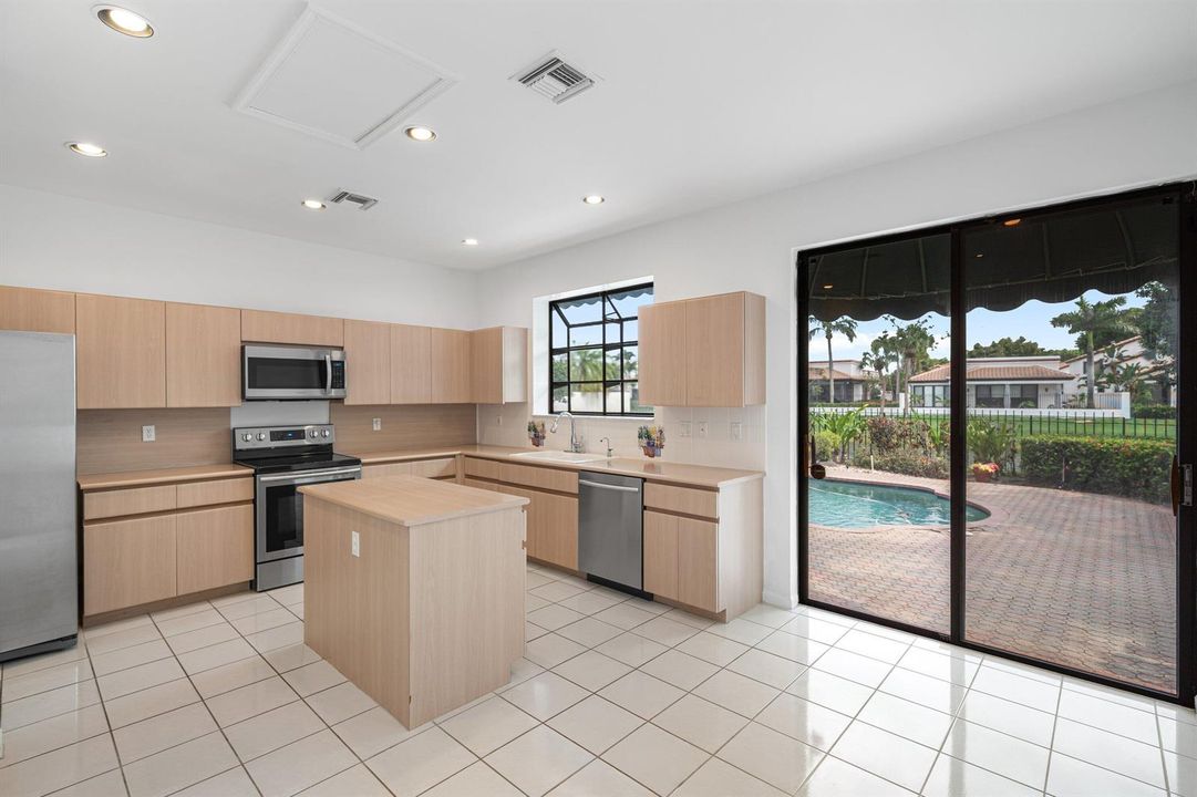 017-6495ViaRosa-BocaRaton-FL-33433-SMALL