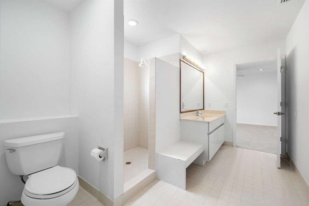 022-6495ViaRosa-BocaRaton-FL-33433-SMALL