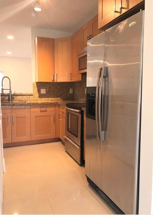 В аренду: $3,350 (3 спален, 2 ванн, 1534 Квадратных фут)